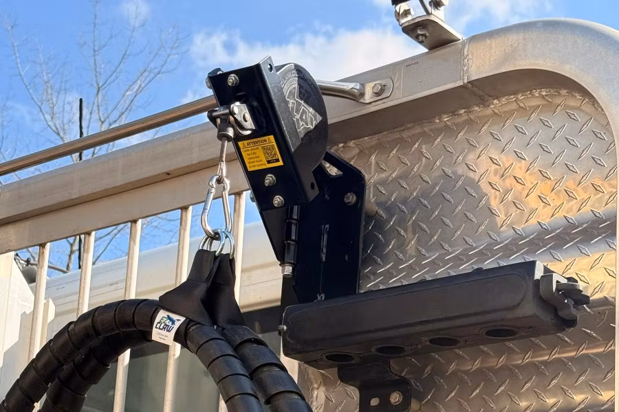 EZ Claw Hinged Versa Mount Bracket