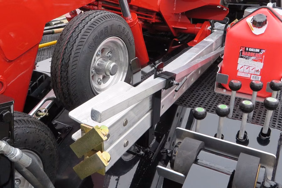 10955-zip-x27-s-custom-dolly-axle-storage-brackets-2.jpg Zip's Custom Dolly Axle Storage Brackets