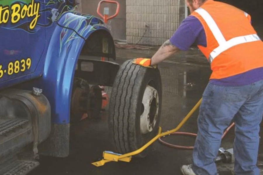 10962-esco-truck-wheel-tow-dolly-1.jpg Esco Truck Wheel Tow Dolly