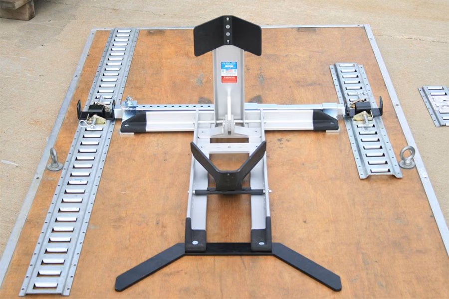 11016-condor-universal-e-track-adapter-kit-1.jpg Condor Universal E-Track Adapter Kit
