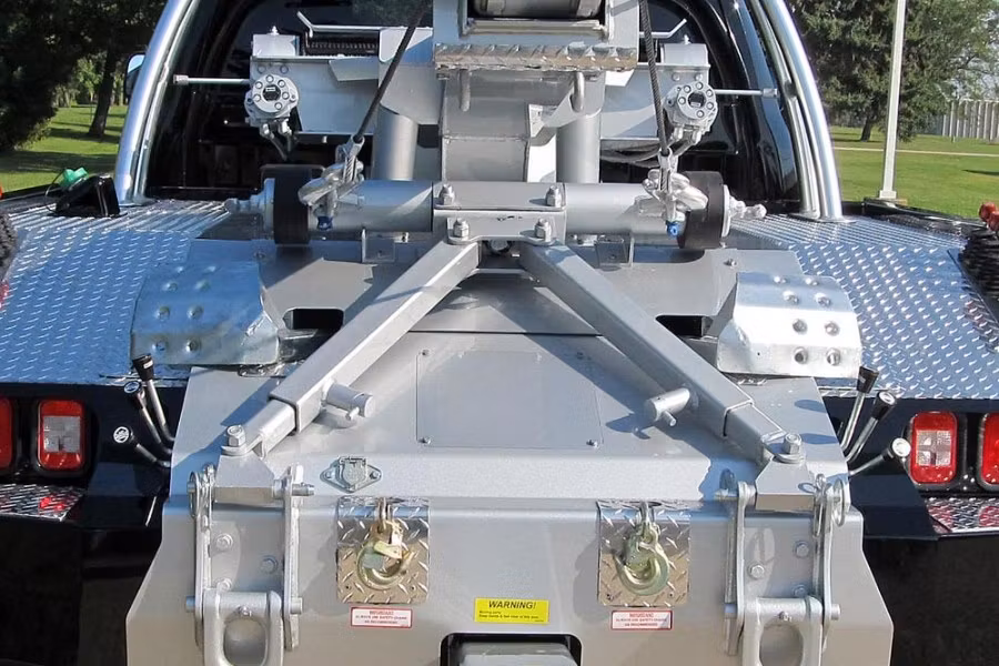 Diversified Products Medium Duty 8,000 LB Truck Hitch