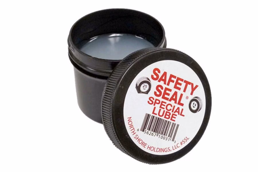 Safety Seal Auto/Light Truck Deluxe Combination Repair Kit