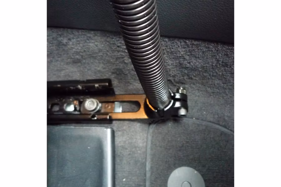 RAM Mounts Pod I Vehicle Mount with 18" Aluminum Rod and Round Plate