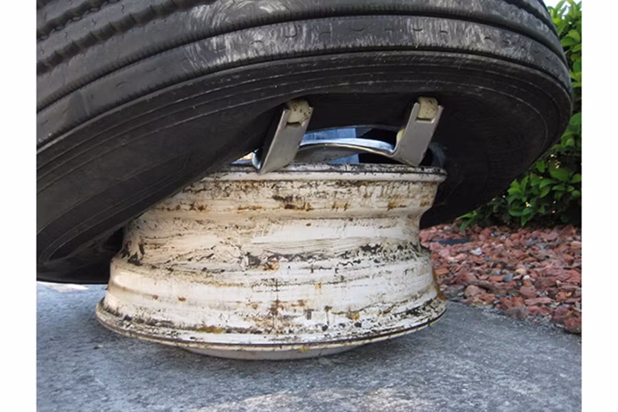 AME Golden Buddy Tire Changing System
