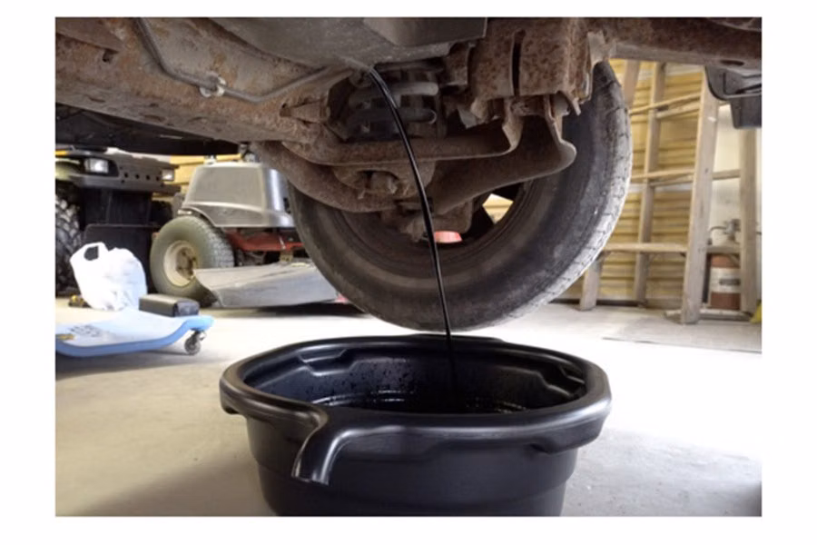 11752-lisle-corporation-4-1-2-gallon-oil-pan-1.jpg Lisle Corporation 4-1/2 Gallon Oil Pan