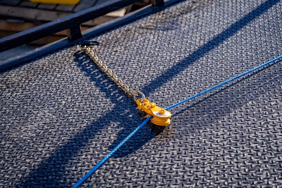 11762-safeall-snatch-block-with-chain-amp-grab-hook-4.jpg SafeAll Snatch Block with Chain & Grab Hook