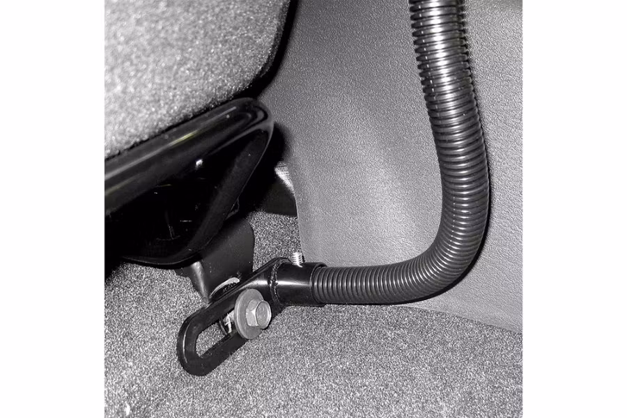 RAM Mount Pod I Vehicle Mount with 18" Aluminum Rod and Diamond Plate