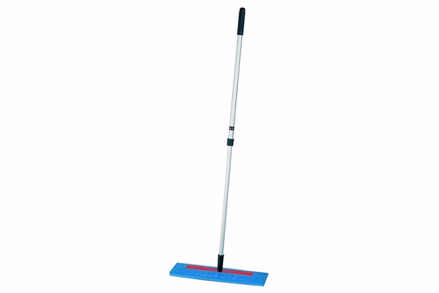 12418-snobrum-with-telescopic-handle-1.jpg SnoBrum with Telescopic Handle