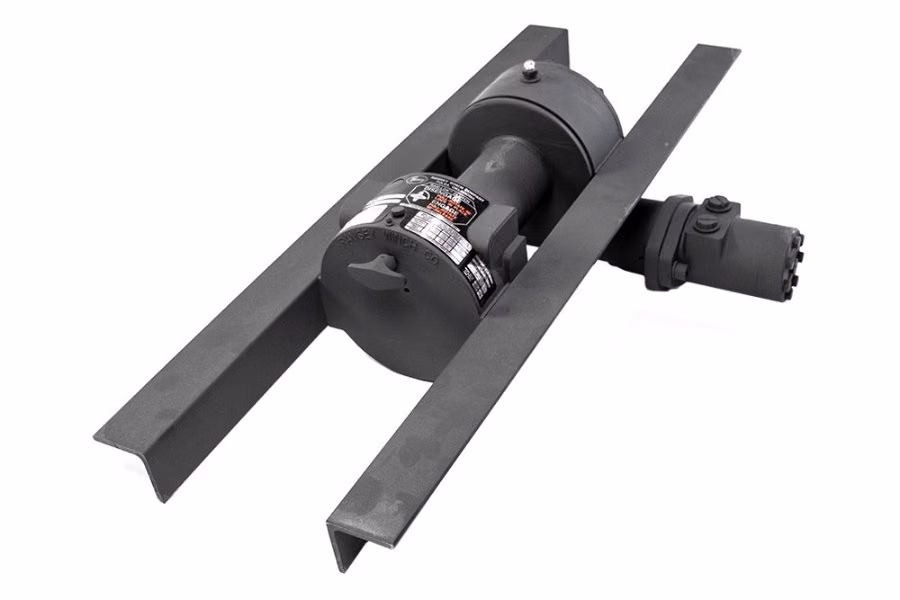 Ramsey Winch 8,000-Lb. Hydraulic Industrial-Grade Winch, Series H246Y, Clockwise Rotation