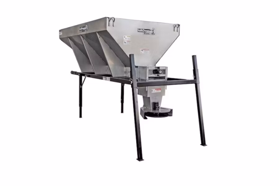 SaltDogg 8Ft Hydraulic Conveyor Chain Spreader