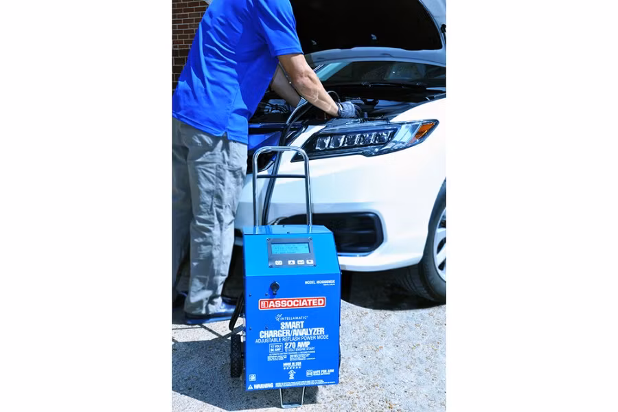 Associated Intellamatic Charger/Analyzer