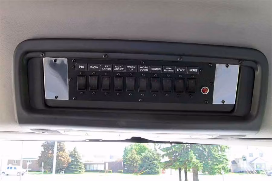 2182-road-runner-switch-panel-universal-10-switches-1.jpg Road Runner Switch Panel Universal 10 Switches