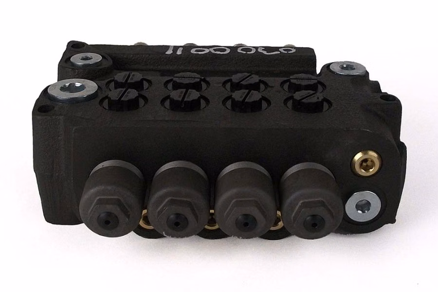 2598-miller-4-spool-control-valve-1.jpg Miller 4 Spool Control Valve