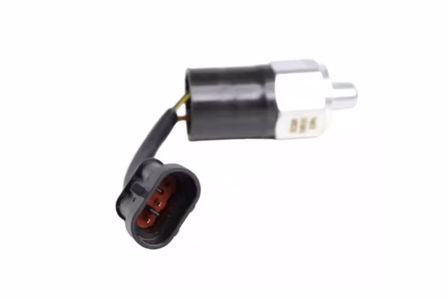 3158-eaton-new-style-hot-shift-pto-pressure-switch-1.jpg Eaton New Style Hot Shift PTO Pressure Switch