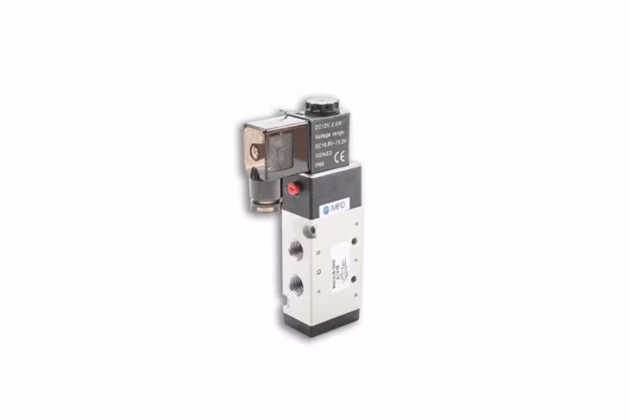3173-muncie-heavy-duty-12-volt-solenoid-valve-82-series-pto-1.jpg Muncie Heavy Duty 12 Volt Solenoid Valve 82 Series PTO