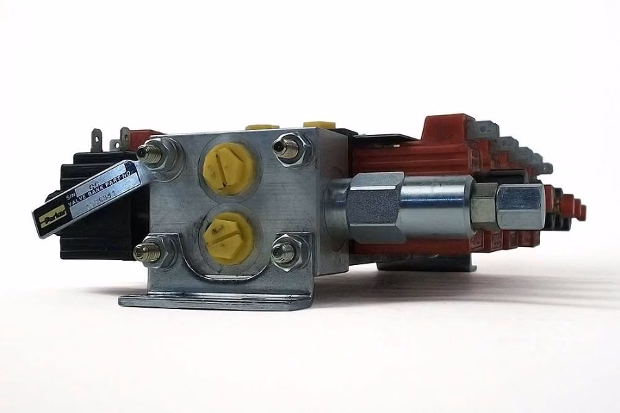Miller 5-Spool Parker Electrical Control Valve
