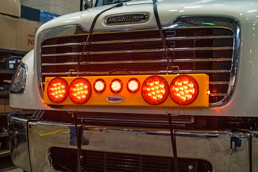 TowMate 36" Wireless Tow Light