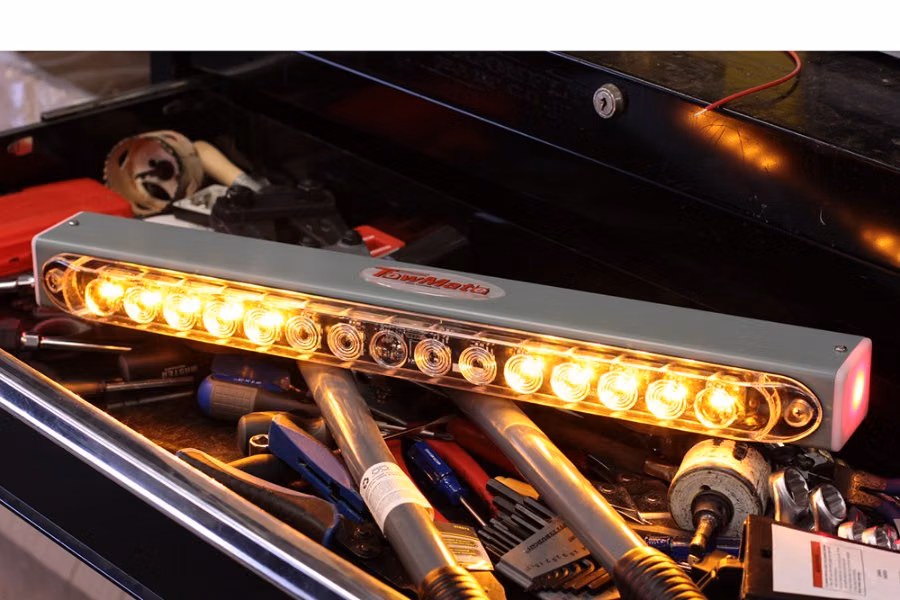 3862-towmate-advantage-22-stt-strobe-area-light-3.jpg TowMate Advantage 22 STT/Strobe/Area Light
