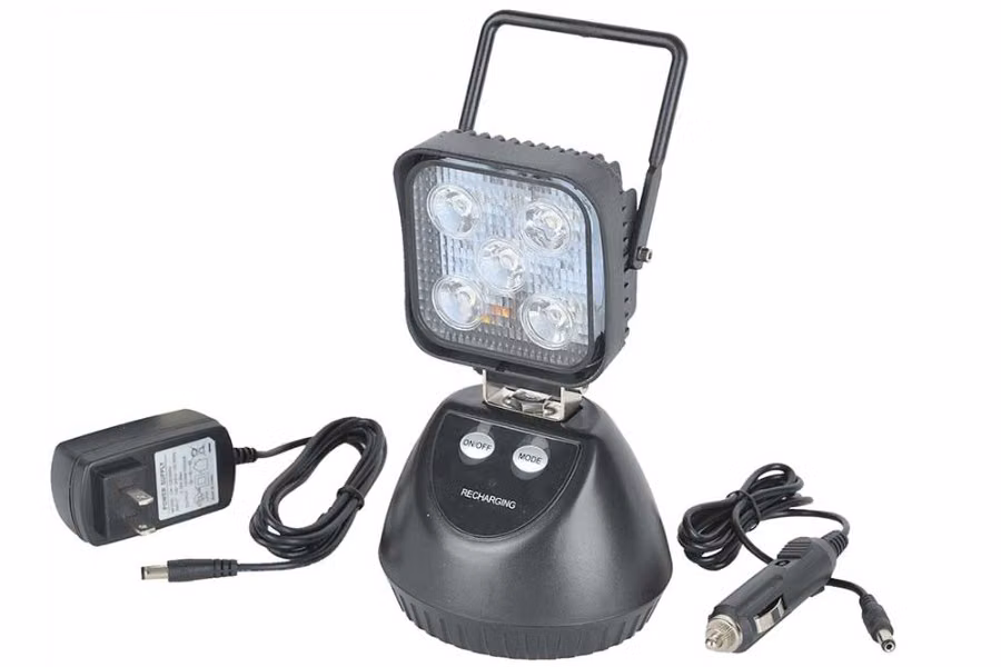 Superior Signal LED Rechargeable Magnetic Work Light, 600 Lumens