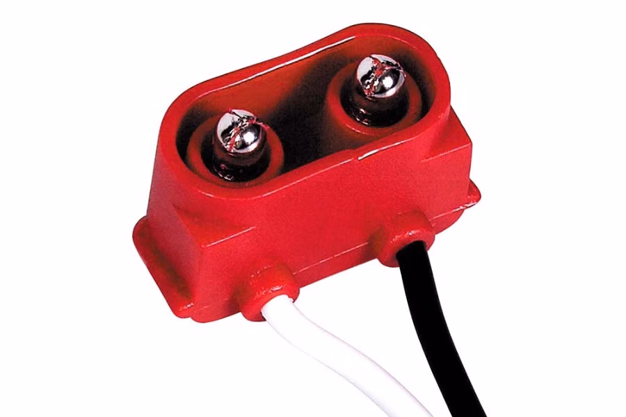 4789-maxxima-two-prong-pig-tail-1.jpg Maxxima Two Prong Pig Tail