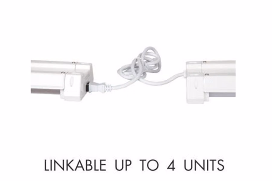 Maxxima 4 FT. Utility LED Shop Light Fixture, Linkable, Frosted Lens 5000K
Daylight, 4400 Lumens