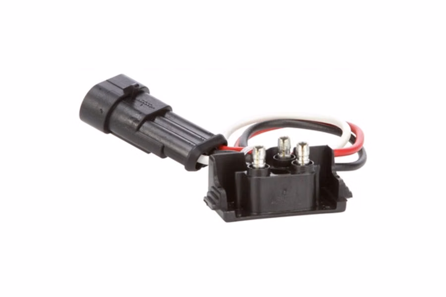Truck-Lite Stop/Turn/Tail PL-3 Fit 'N Forget Plug