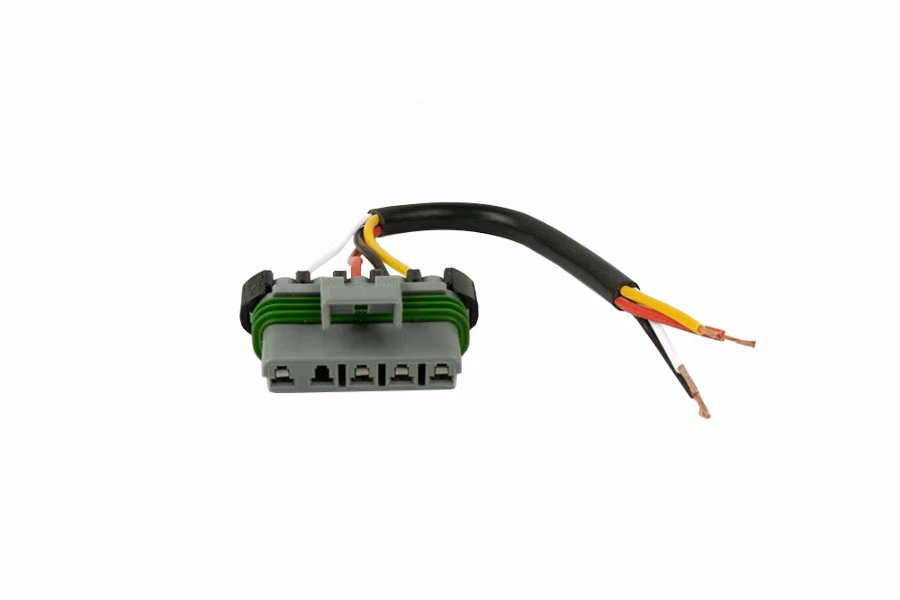 The M50930 5-Pin Metripack Connector is designed for use with the Maxxima M42222 and M42223L.