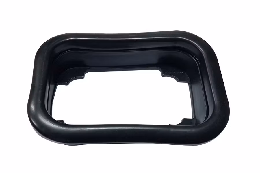 5146-miller-tail-light-grommet-96500-and-95500-1.jpg Miller Tail Light Grommet 96500 and 95500