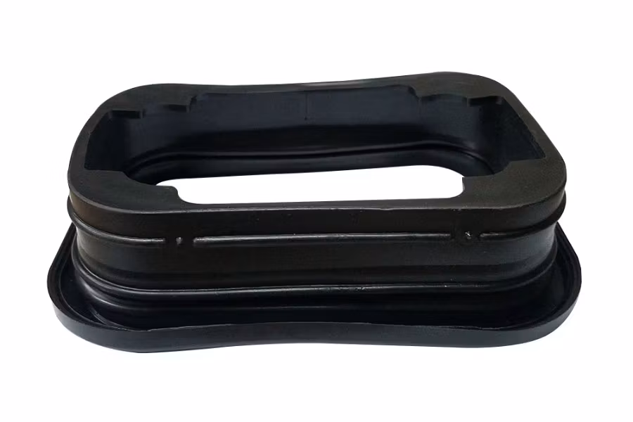 5146-miller-tail-light-grommet-96500-and-95500-2.jpg Miller Tail Light Grommet 96500 and 95500