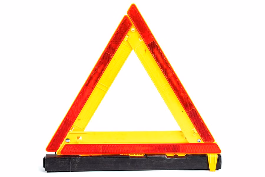 Cortina 8 Piece Roadside Emergency Kit