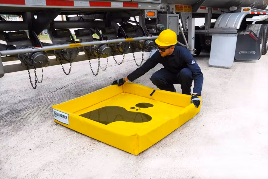 5439-ultratech-ultra-containment-mini-foam-wall-berm-1.jpg UltraTech Ultra-Containment Mini Foam Wall Berm