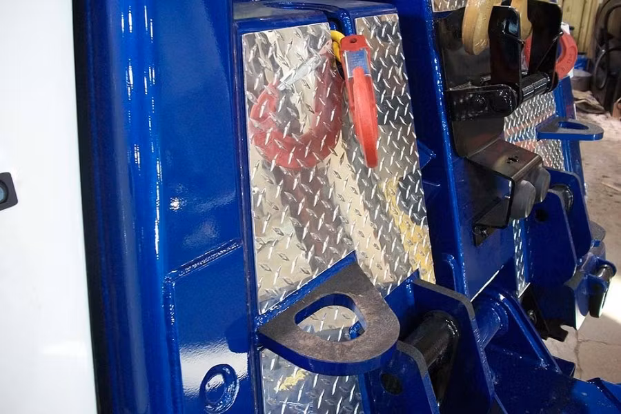 Zip's Custom 4024 Tail Board Aluminum Rock Guard