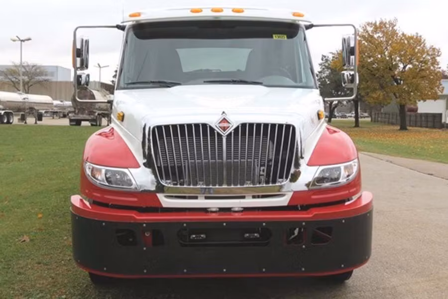 Diversified Push Bumper International Durastar 4200/4300 2014-2022 MV607 with 6.7L